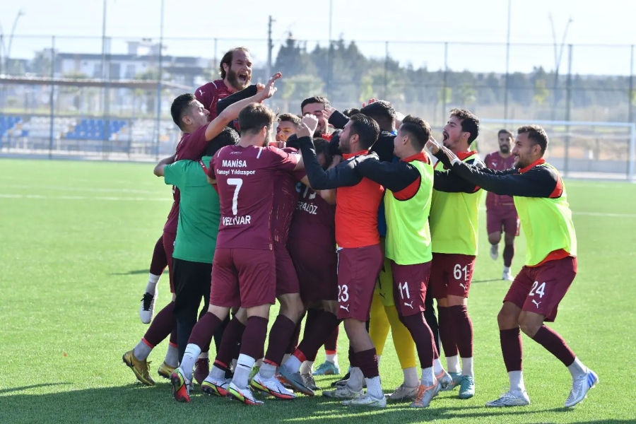 Sanayi Yıldızspor zirveyi bırakmak istemiyor