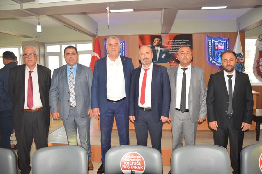 Manisa Özel Halk Otobüslerinin  başkanı Fevzi Açıkel 