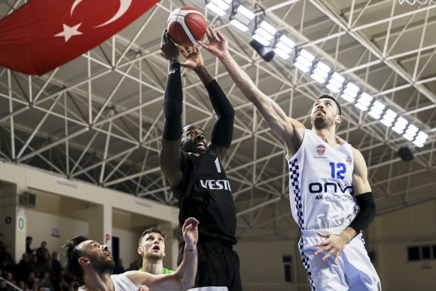 Onvo Büyükçekmece Basketbol 69 - Manisa Büyükşehir Belediyespor 78
