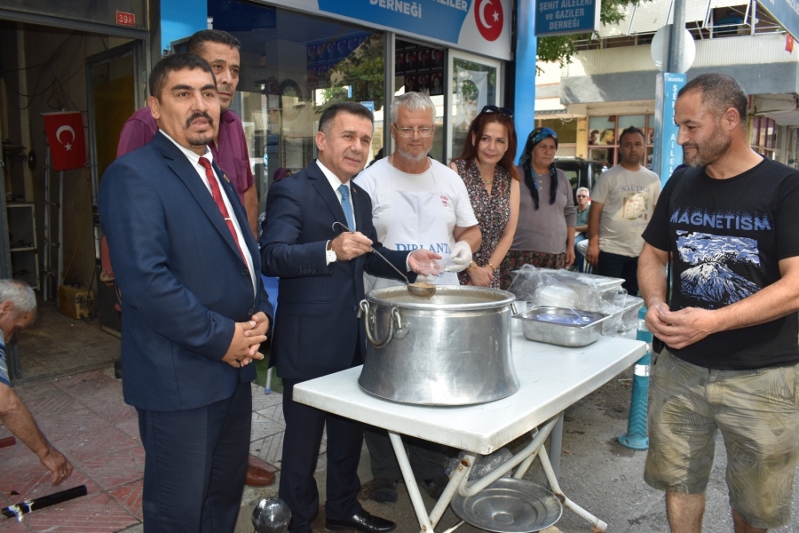 Manisa Şehit Aileler Ve Gaziler Derneğinden Bin kişilik aşure hayrı  