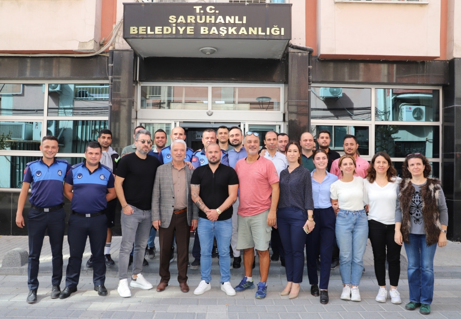 Yıldız Futbolcu Sneijder Saruhanlı