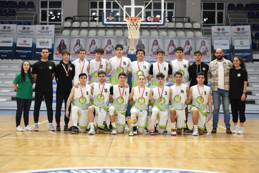 Manisa Büyükşehir,U-18’de Manisa Şampiyonu Oldu
