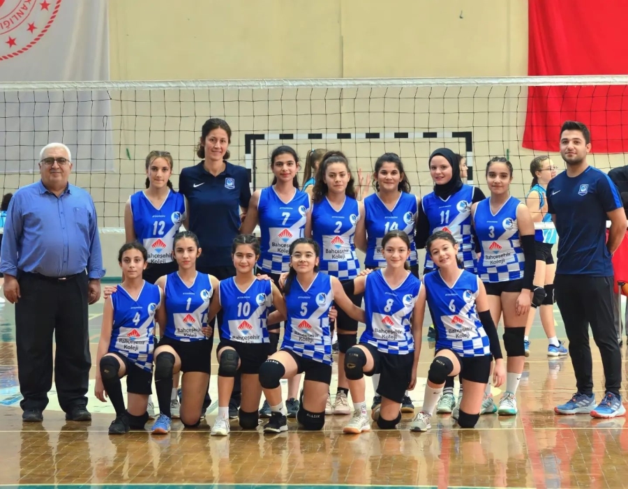 YUNUSEMRELİ MİDİ VOLEYBOLCULAR 3