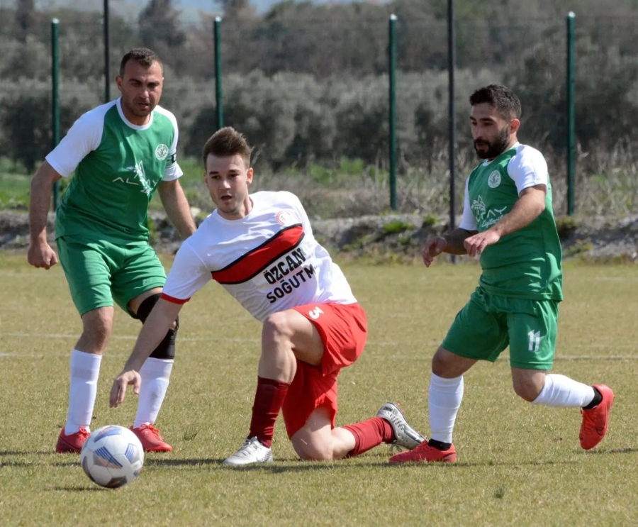 Selçiklispor: 4, Hamidiye Doğan 6 Eylülspor: 2