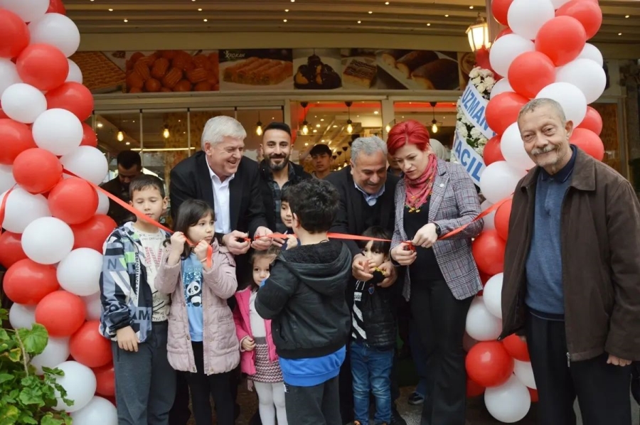 KAPTAN MEHMET ÖZGÜN KENDİ MEKANINI AÇTI