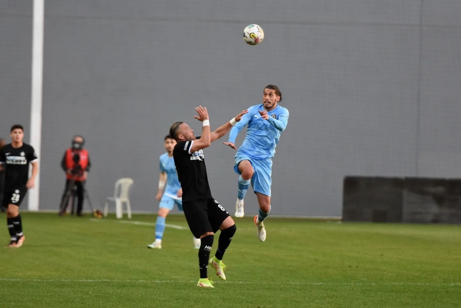 Altay: 1 – Manisa FK: 3