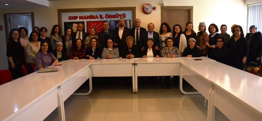 CHP Manisa İl Kadın Kollarından  Kadına  Seçilme  Hakkı  Açıklaması