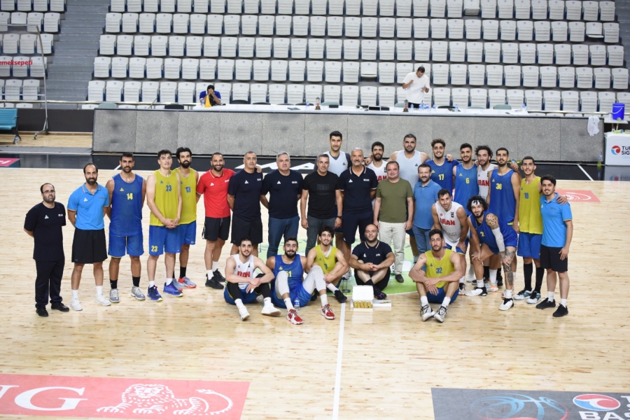 İran Milli Basketbol Takımı Manisa’da