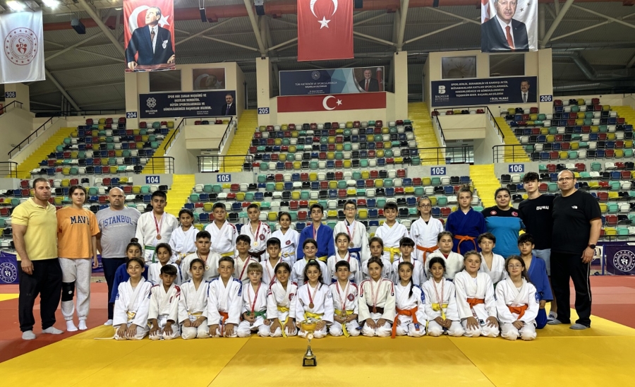 Manisa BBSK’lı Judocular, Balıkesir’de 15 Madalya Kazandı  