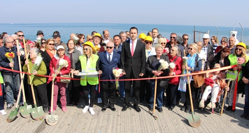 İnciraltı Halkı: “Artık Beklemek Değil, İzmir’in Geleceğine Dahil Olmak İstiyoruz”