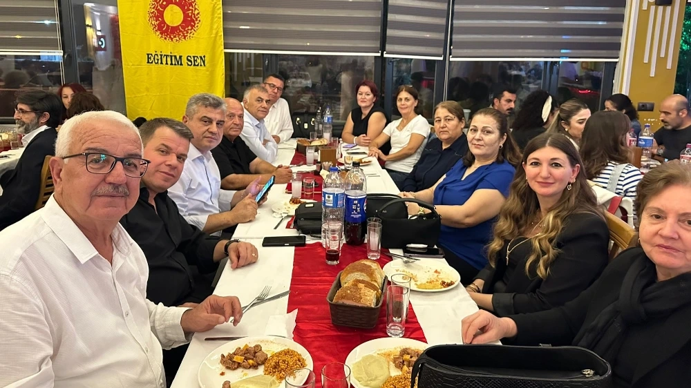 KESK Akhisar’dan Emeklilere Vefa Gecesi