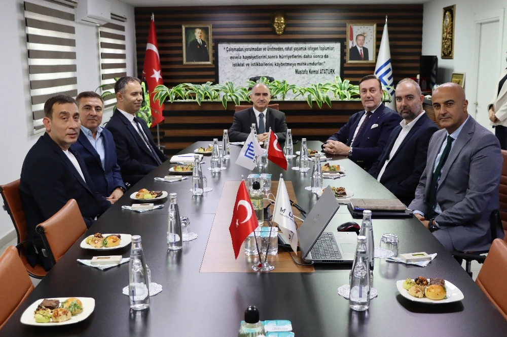 Vali Özkan’dan Muradiye OSB’ye Ziyaret: Sanayide Yeni Vizyon