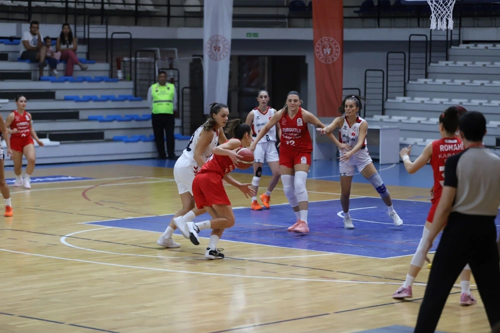 Turgutlu Belediyespor Kadın Takımları Haftayı Deplasmanda Geçirecek