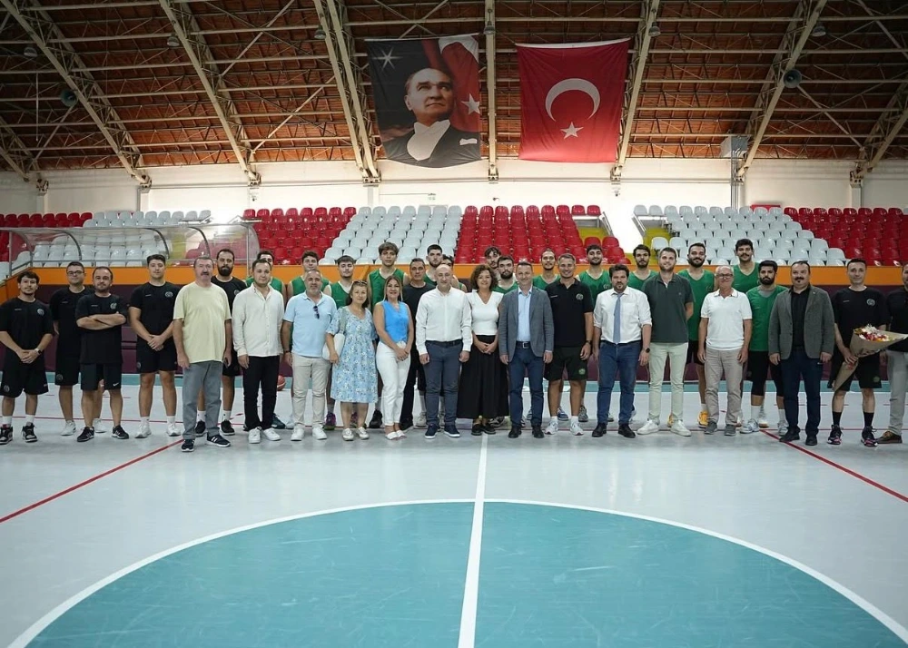 Akhisar Belediye Basketbol sezona hazırlanıyor
