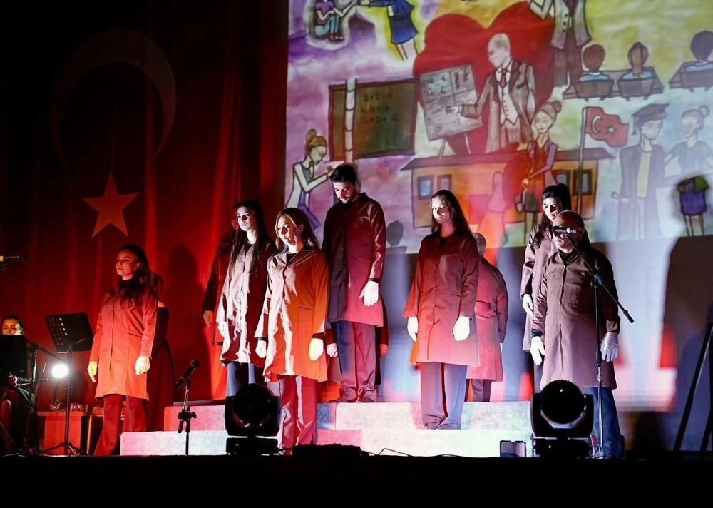 “Benim Adım Öğretmen” Akhisar’da Büyük Beğeni Topladı