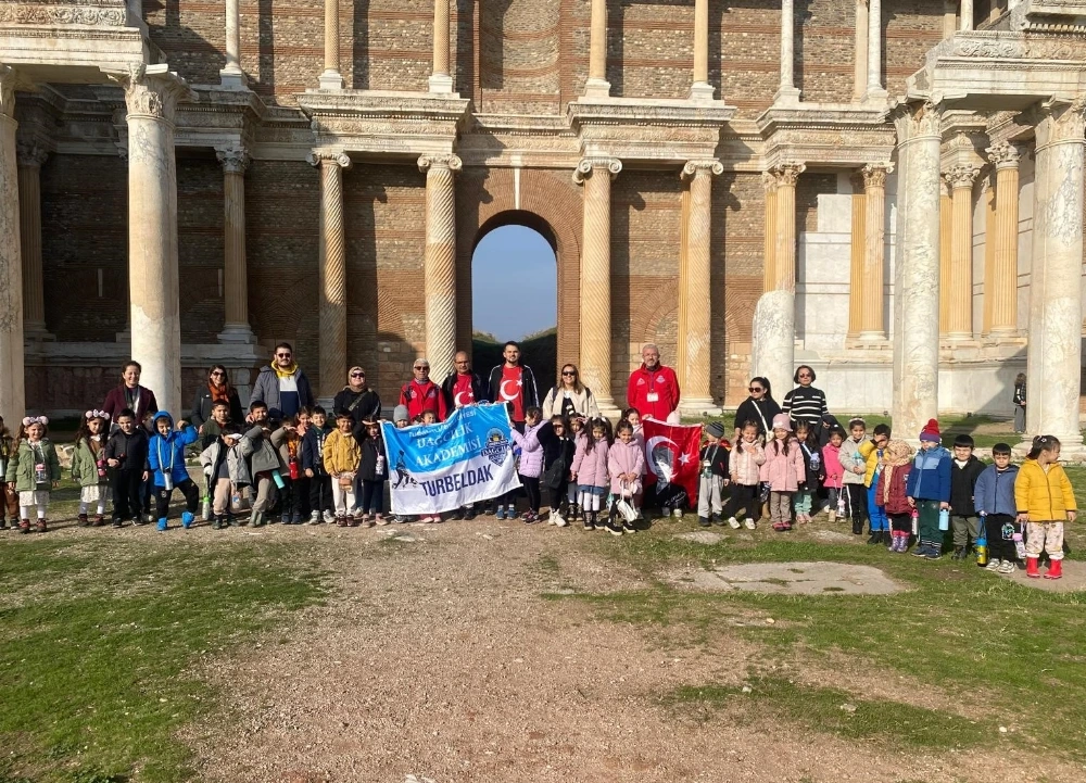 TURBELDAK, minik doğaseverleri Sardes’te buluşturdu