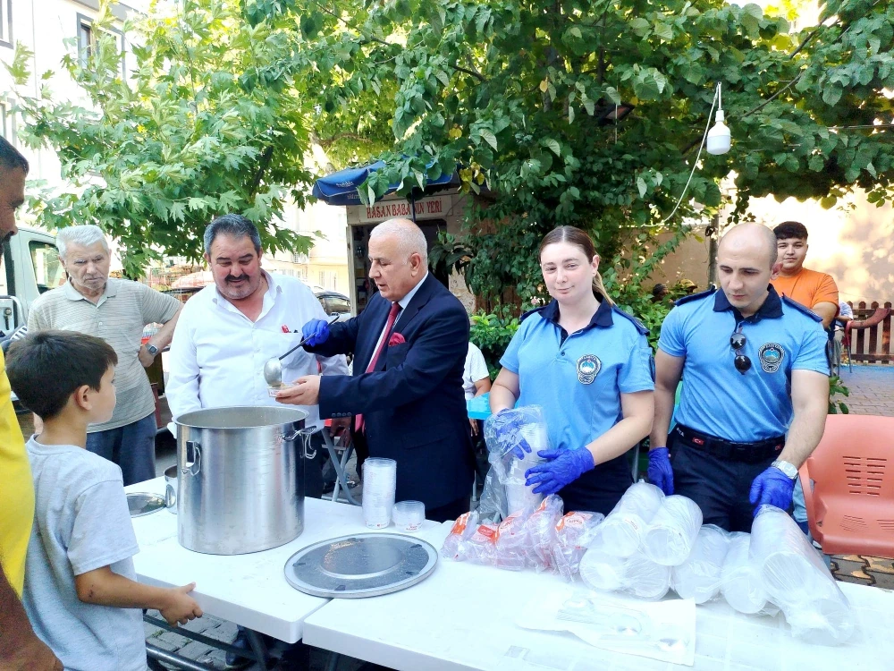 Yunusemre’de Muharrem Ayına Aşure İkramı