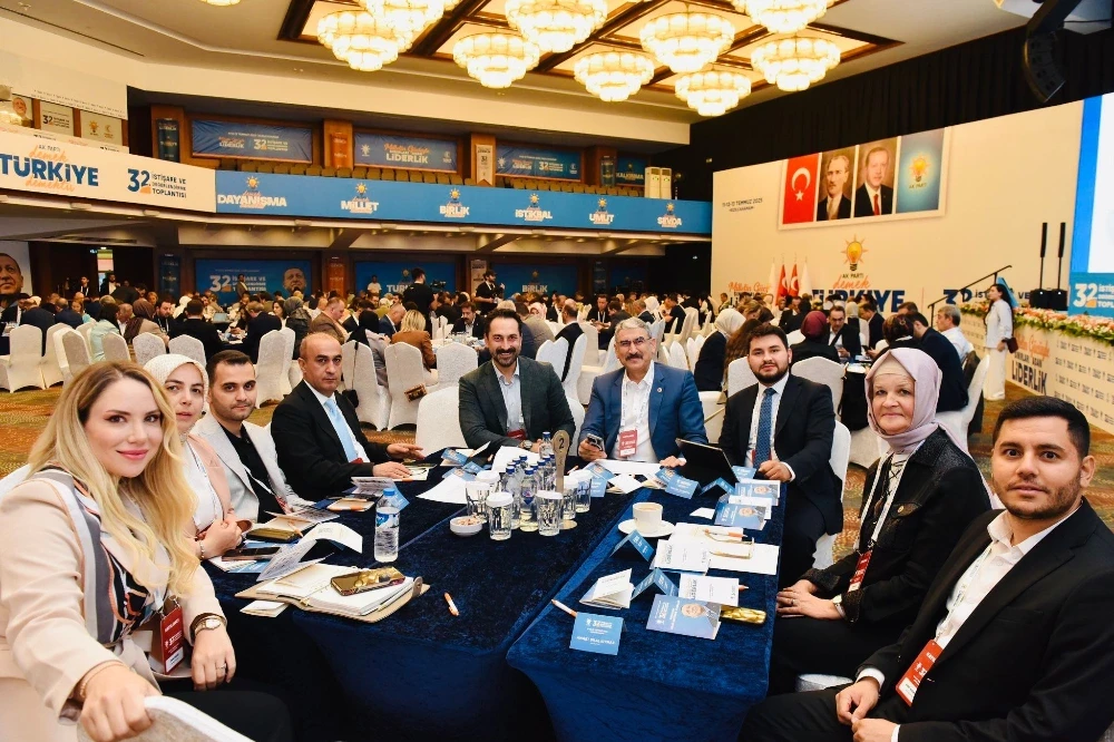 Mücahit Arınç: “Meclis Kapanıyor, Saha Açılıyor!”