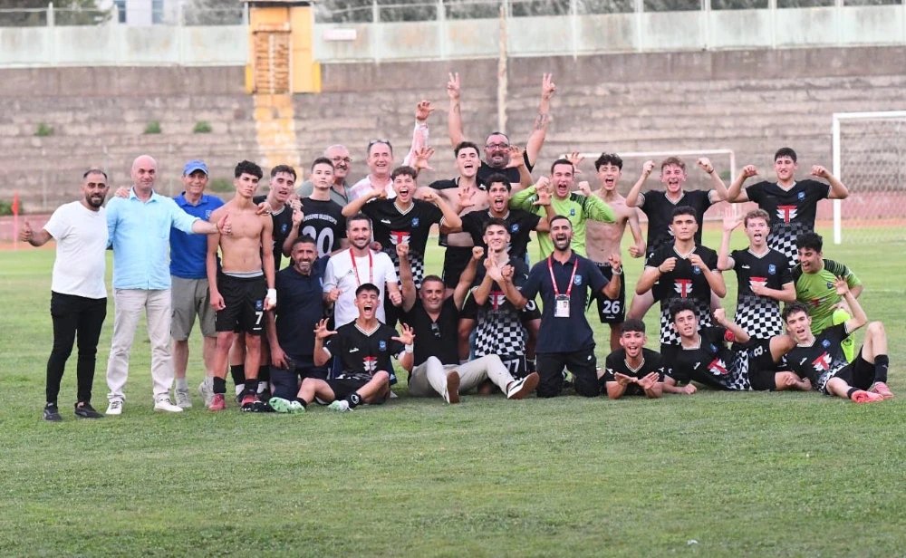 Yunusemre Belediyespor U17 Takımı Türkiye Finalinde!