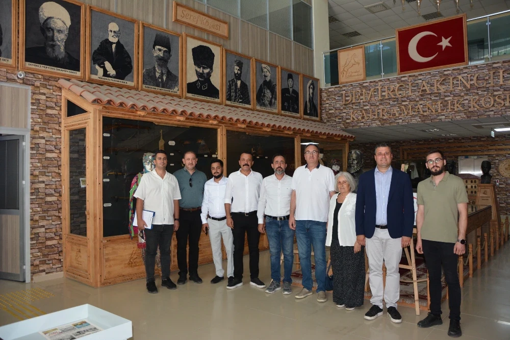 Büyükşehir Komisyon Üyeleri Demirci’yi Gezdi