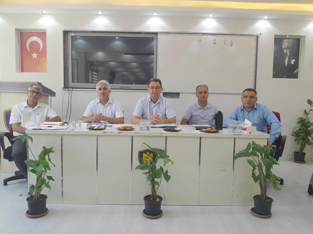 Manisa Lisesi’nde Yeni Eğitim Yılı Değerlendirildi