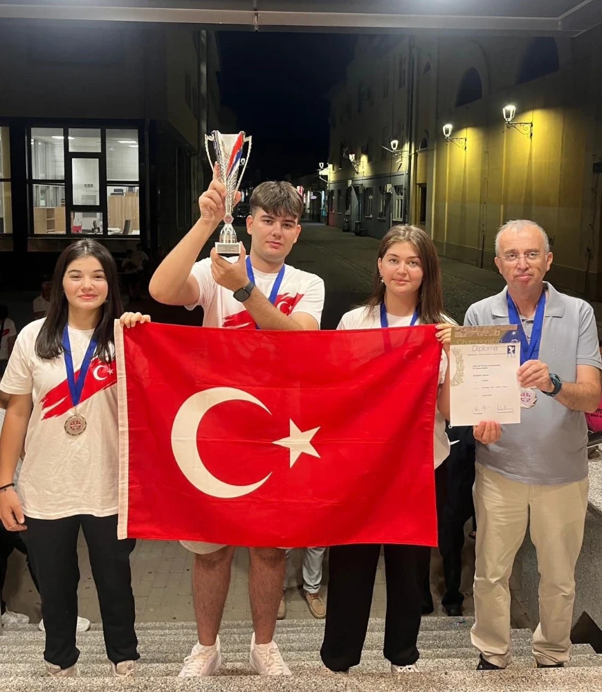 Alaşehirli Sporcular Dünya İkincisi Oldu
