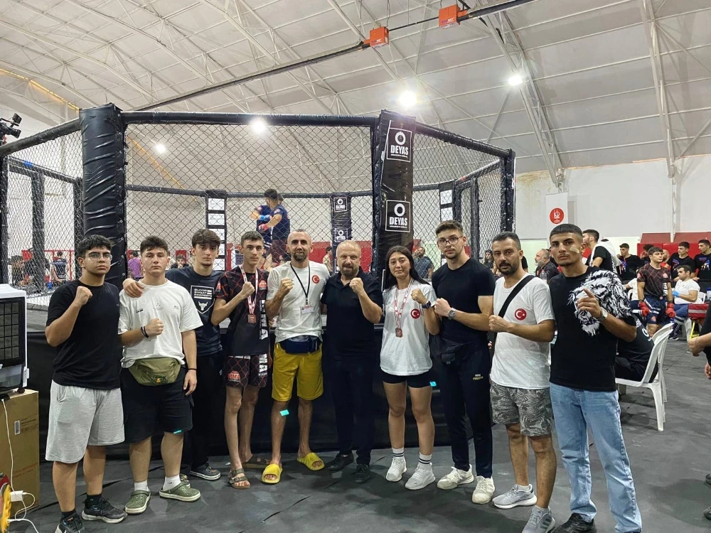 Manisa MMA’da Tarihi Başarı: İki Gümüş Madalya