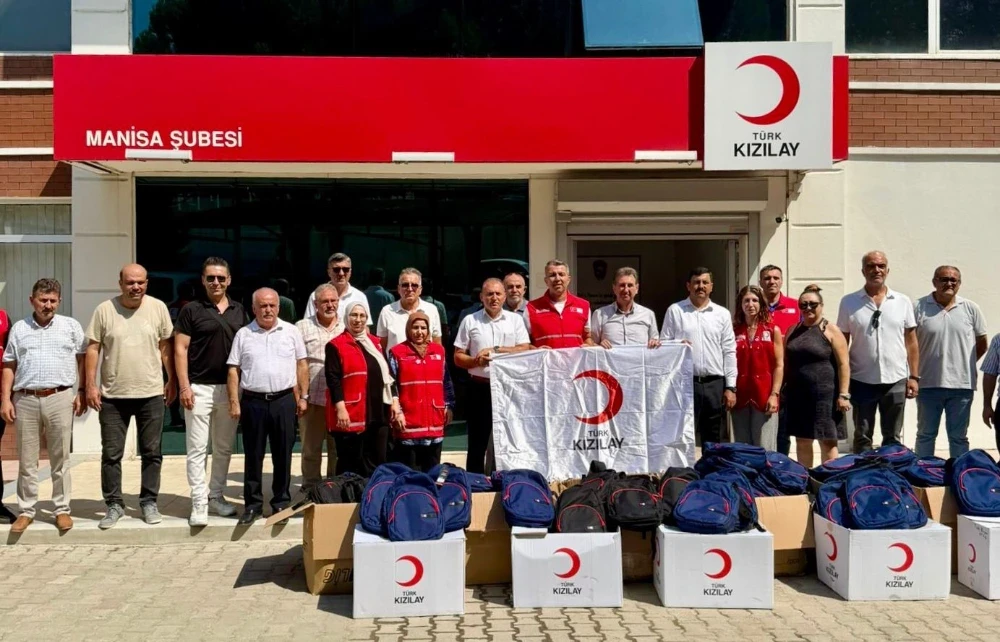 Türk Kızılay Manisa’dan 3 Bin Öğrenciye Destek