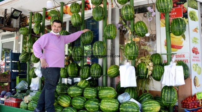 YERLİ KARPUZLAR TEZGAHLARI SÜSLÜYOR 