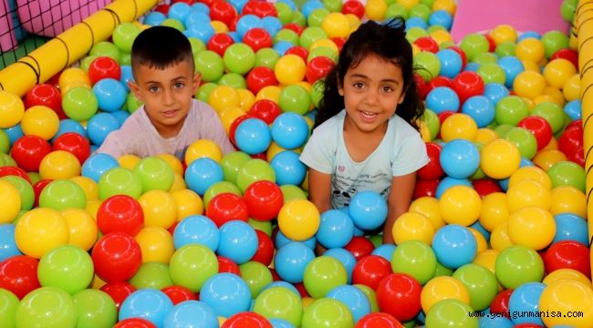 Saruhanlı Belediyesi Çocuklar İçin Oyun Kulübü Yaptı