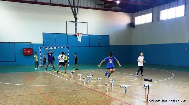 Büyükşehirli Badmintoncular  Çalışmalarına Devam Ediyor