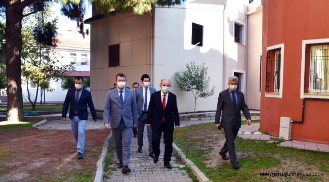 Vali Karadeniz, Aile, Çalışma ve Sosyal Hizmetler İl Müdürlüğü’nü Ziyaret Etti