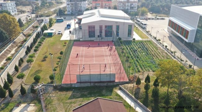 GENÇLİK VE SPOR BAKANLIĞI’NDAN MANİSA’YA MODERN TENİS KORTLARI