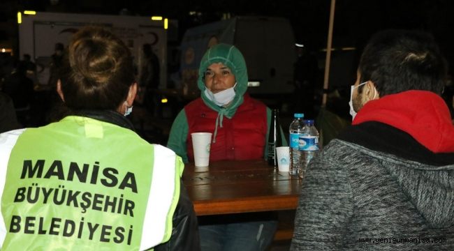 Manisa Büyükşehir  Depremzedelerin Yanında  Olmaya Devam Ediyor