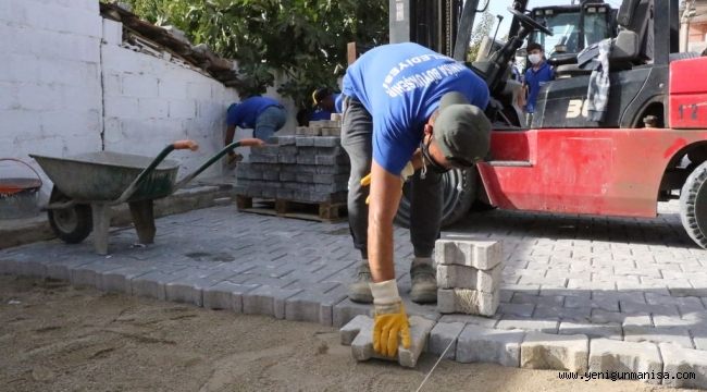 Gölmarmara’da 80 bin metrekare kilit parke döşemesi 