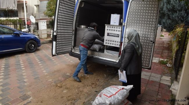 YUNUSEMRE BELEDİYESİ YAKACAK YARDIMLARINI SÜRDÜRÜYOR