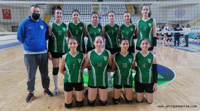 Manisa Bşbspor  voleybolcu Küçük Kızları Galibiyetle Başladı