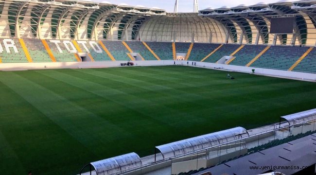 Akhisar Stad zemini federasyondan tam not aldı