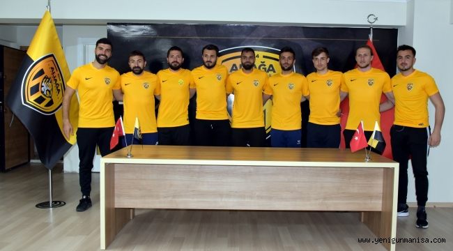  Aliağaspor FK 9 Oyuncuyla Kadrosunu Güçlendirdi