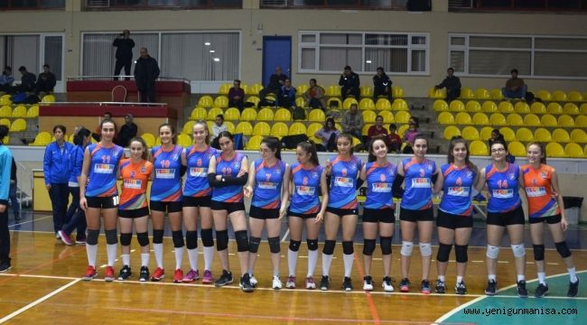 YUNUSEMRE VOLEYBOLDA BÖLGESEL LİG BAŞVURUSUNU YAPTI 