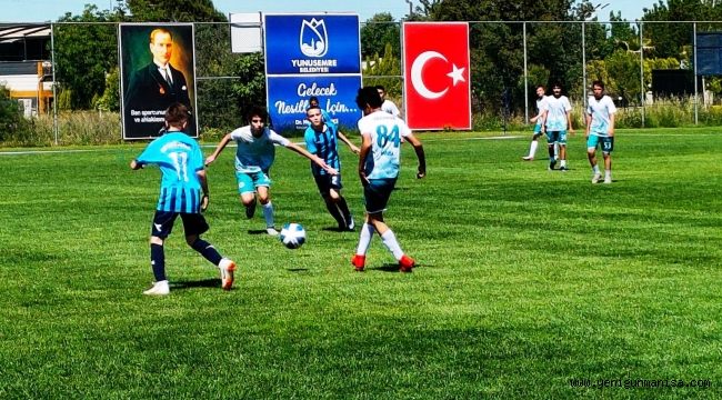 GENÇLİK HAFTASINDA DOYASIYA FUTBOL OYNADILAR