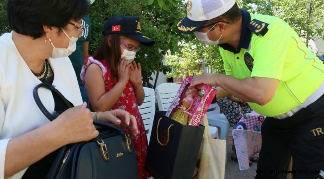 Manisa Emniyet Müdüründen akülü tekerlekli sandalye hediyesi 