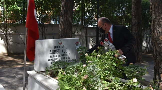 15 Temmuz Demokrasi ve Milli Birlik Günü’nde Demokrasi Şehitleri Anıldı