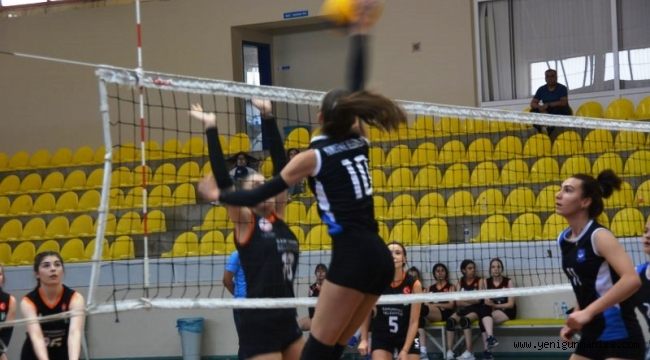  5 MANİSA TAKIMI  VOLEYBOL 2.LİGDE  MÜCADELE EDECEK