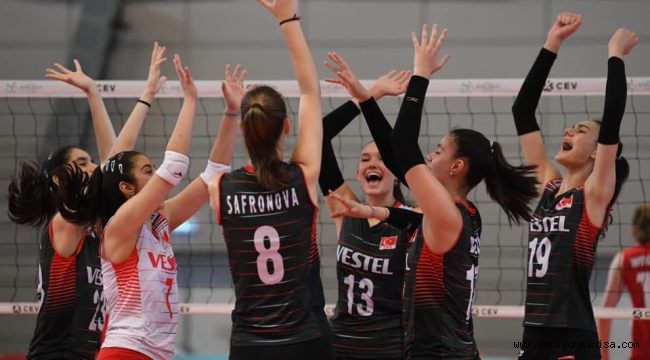 Genç Sultanlar yarı finalde