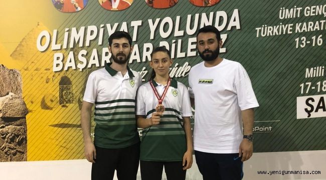 Manisa BBSK’lı Sümeyye Teke, Karate Milli Takımında