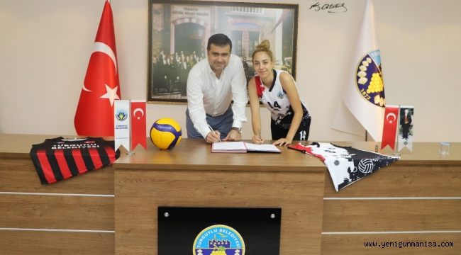 Turgutlu Belediyespor  Voleybolda Transfere Devam ediyor