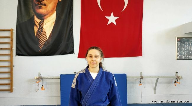 YUNUSEMRELİ EMİNE MİHRACE ÇELEN JUDODA TÜRKİYE İKİNCİSİ OLDU