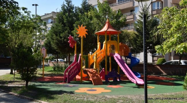 YUNUSEMRE’DE UNCUBOZKÖY’DE PARK YENİLEDİ