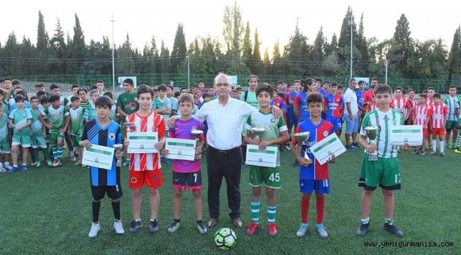 5 Eylül Futbol Turnuvası Ödülleri Dağıtıldı